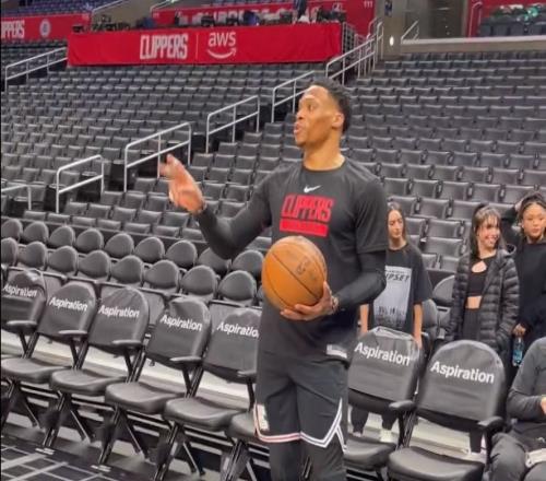 数据网站：首发的比赛威少遭遇13连败 联盟合并以来首位MVP