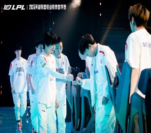 WBG赛后返图：Light高冷黯然神伤 Karsa活力满满