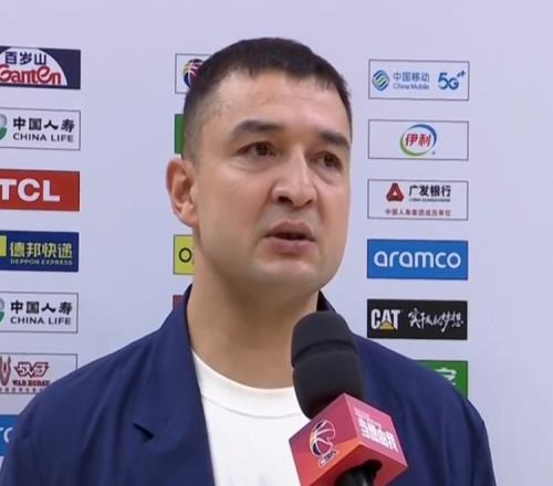 西热：虽然林葳拿了20分 但这不是他的真实水平 他吃着止痛片出战