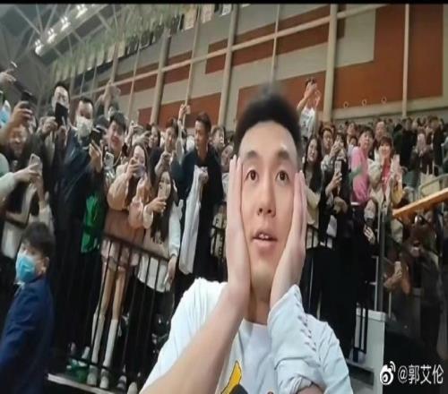 郭艾伦:不得不说 我们辽宁队主场氛围真是太好了