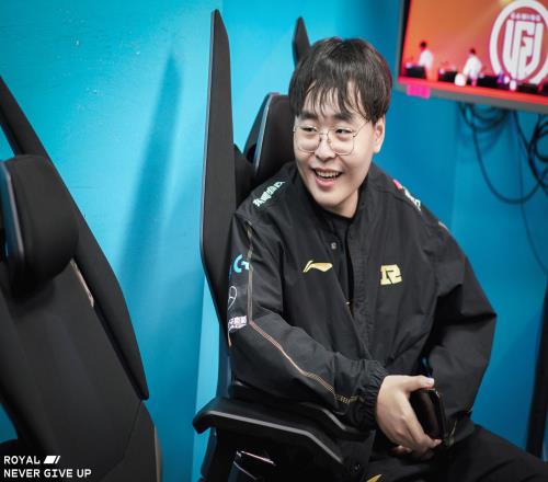 Reddit热议RNG击败WBG：这可能是LPL最弱的一年 为Gala感到难过