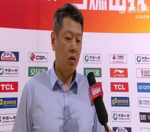 莫科:我觉得队伍打球更加整体 能及时控制比赛节奏是我们的收获