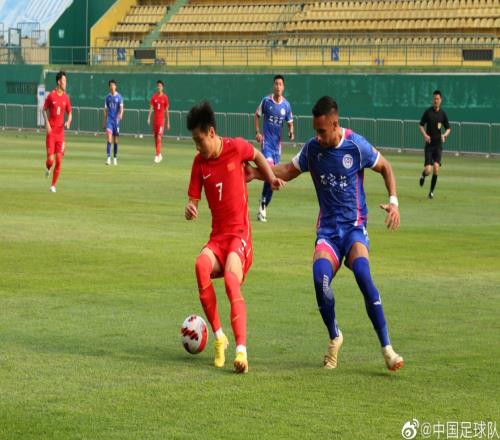 武磊双响、孙国文林良铭建功,中国男足热身4-0战胜石家庄功夫
