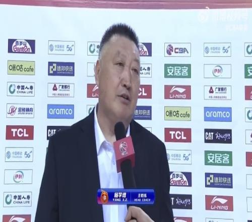 杨学增：末节我要求全队解放思想做好自己 同曦队有朝气也有特点