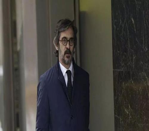 每体：巴萨聘请了知名律师马特尔，后者曾为梅西、阿尔维斯辩护