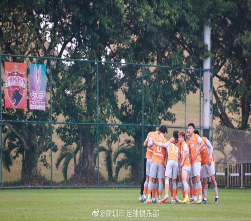 友谊赛深圳2-1逆转石家庄功夫，付浩、陈祥煜各进一球