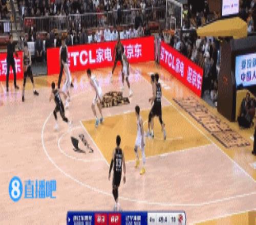 关键先生!孙铭徽转换三分+长两分神仙球 连得5分杀死比赛