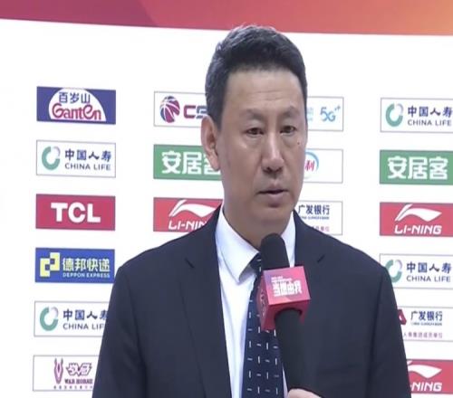 李楠：本场比赛打得不好 我们的实力没有松懈的本钱