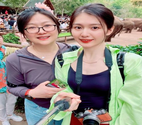 女篮姑娘郭子瑄晒近照:假期倒计时喽 猜猜这是哪