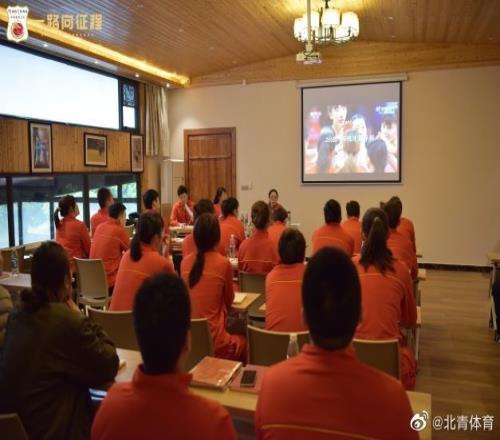 郑薇:希望通过今年的集训&比赛培养1-3名新人进入到奥运备战阵容