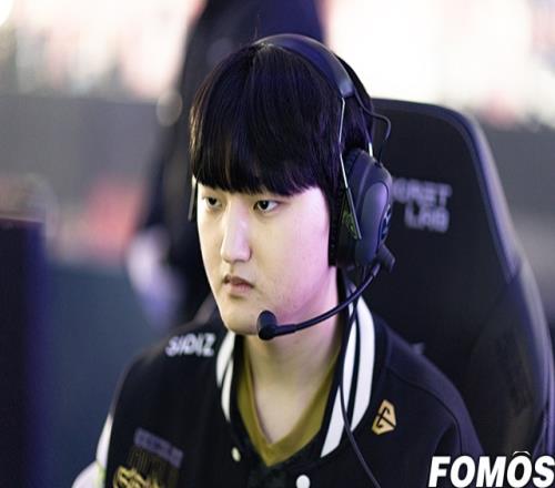 如何对敌?T1常规赛曾分别以2-0和2-1击败GEN