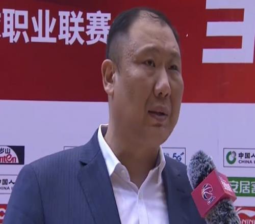王晗:今天进攻不好主要是球员心理压力大 我没调整好是我的责任
