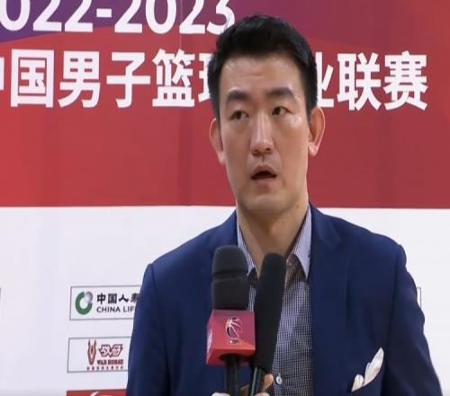 王博:上半场我们很拼 但下半场受到了人员和体能的影响