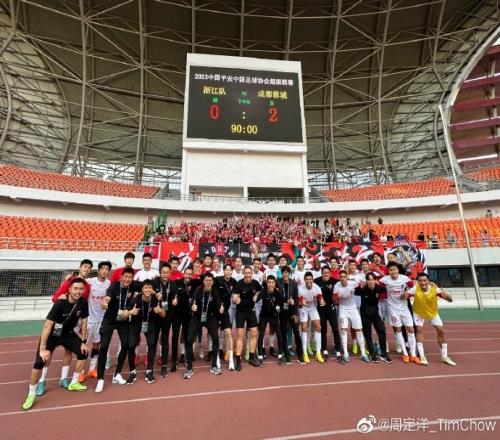 周定洋、甘超庆祝胜利:体现了什么叫真团队,为每个队员骄傲