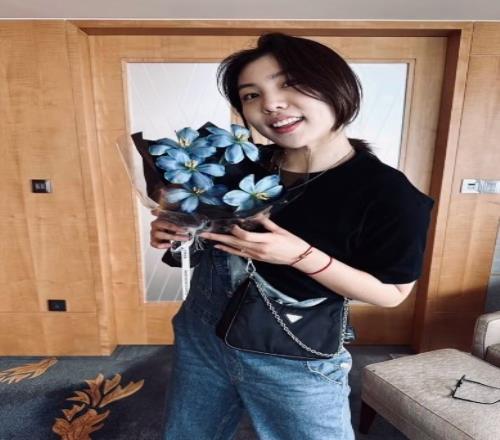 中国女篮球员张茹晒照：没有新图的还有库存
