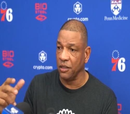 老里:绿军已能做到犯错后不受沮丧情绪影响我们还没达到那一步