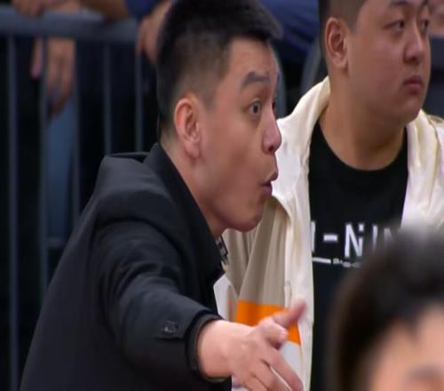 比赛太碎了!CBA总决赛G2媒体人纷纷吐槽裁判