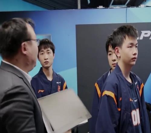 OMG教练：训练赛就是看看有什么英雄拿出好赢的