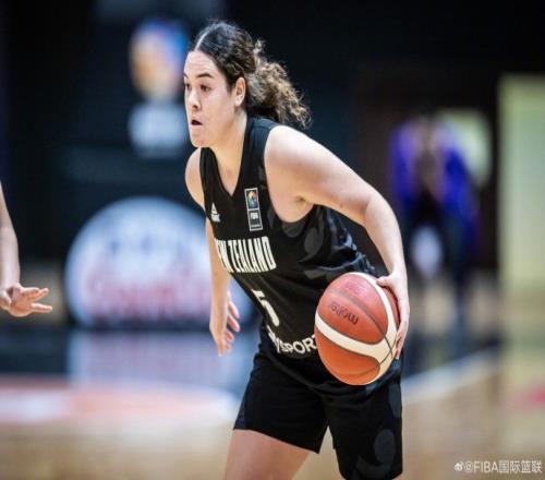 FIBA官方公布女篮亚洲杯新西兰队的18人大名单:斯特拉贝克在列