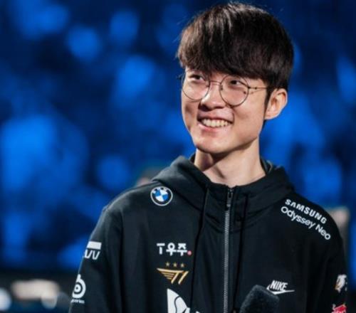 PTT热议TL冬转期追求Faker：李哥工资甚至比NBA部分中产高