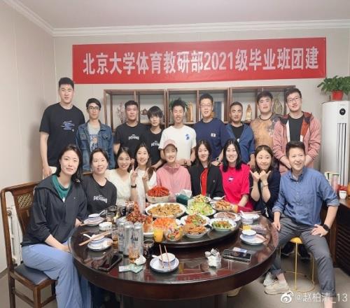 赵柏清晒与国际乒联名人堂成员丁宁的合照:追星成功咯