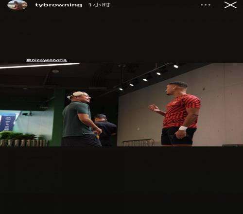 老乡见老乡!蒋光太社媒晒与李可合照