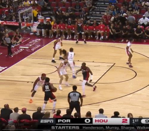 欢迎来到NBA!亨德森突破拉回撤步命中生涯首球