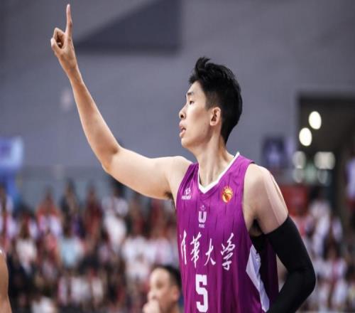 新京报：邹阳第五顺位被福建摘走“即战力”有助于他征战CBA