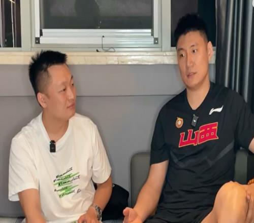 常林谈此前在北京的防守：那是被迫的要么被教练喷要么被球迷喷