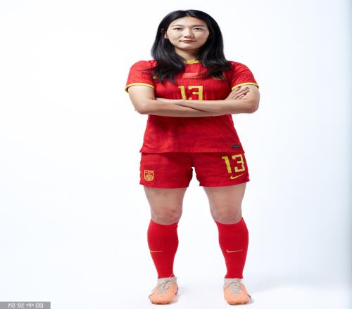 “足坛江疏影”的绰号有没有困扰过杨莉娜呢