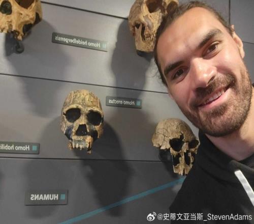 亚当斯：在博物馆学习中国文化兄弟们说去中国该逛哪些景点