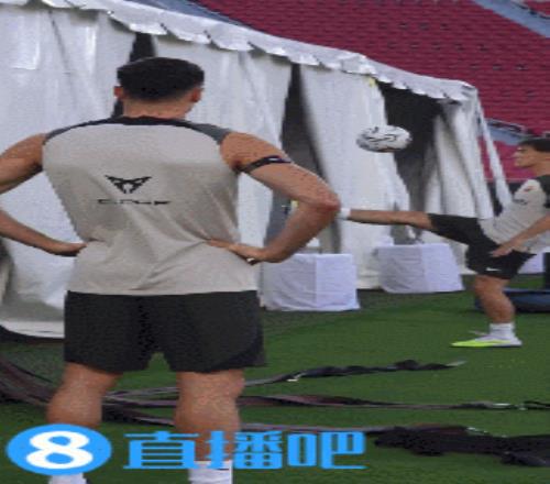 上难度！巴萨发布球员小腿颠球视频