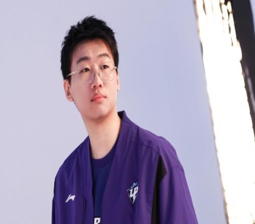 宁王:Forge和蛇蛇掉水里先救谁我谁也不救!我不会游泳