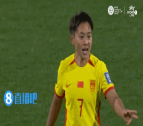 后发制人，半场换人！王霜替补登场，换下张馨