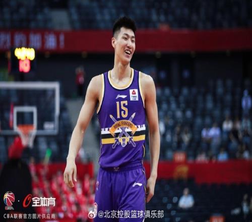 永远无畏永远年少!祝李玮颢26岁生日快乐!