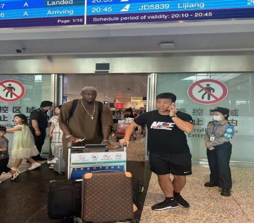 中超金靴即将回归!博主:马尔康抵达武汉