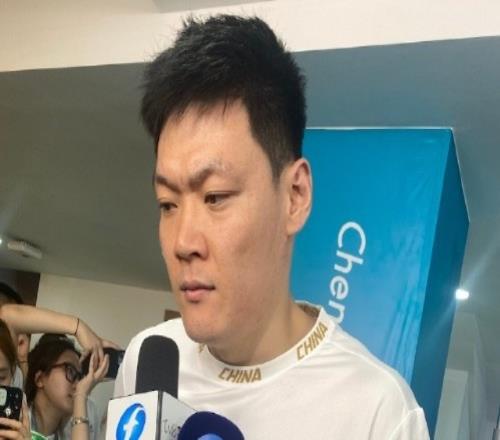 张宁:陈国豪的对抗能力非常强但有时候会用力过猛