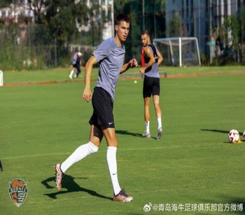 沙里奇：父亲和我说过他在青岛的经历，他也为我加盟海牛而高兴