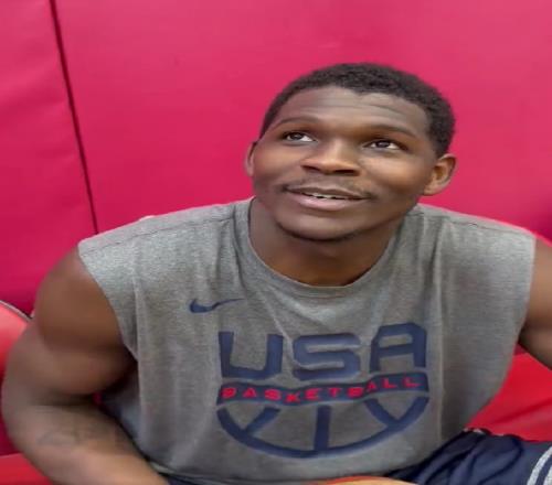 华子:我们造的很多犯规在FIBA都不是犯规但我打球不是为了犯规