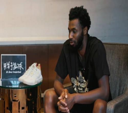 为何总是得18分维金斯:可能只是个巧合吧每场比赛都不一样