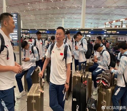 东亚青年运动会我们来了！刘维伟晒照：乌兰巴托出征