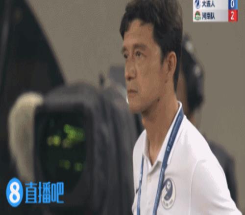 谢晖场边无语黄紫昌补射破门河南三球领先,大连人防守群目送