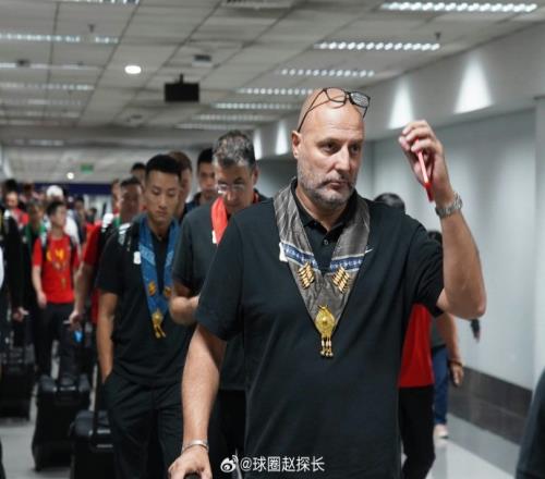 赵探长：塞尔维亚&波多黎各昨晚均已做适应场地训练男篮今晚进行