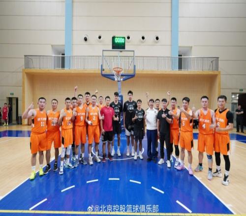邹雨宸&陈国豪&矣进宏去北京消防救援总队比赛现场与消防员互动