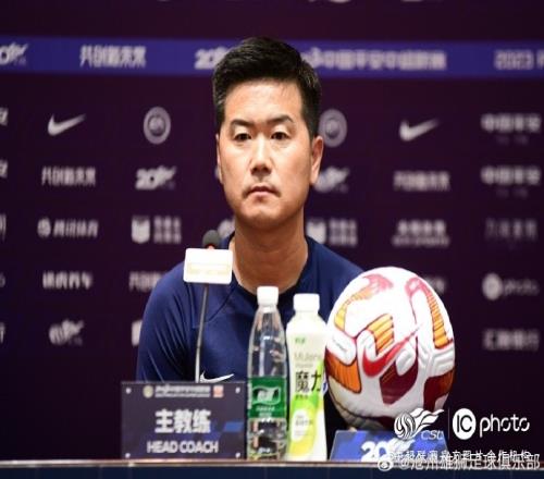 赛前发布会肇俊哲:两连败责任在我,要为球队、城市&球迷而战