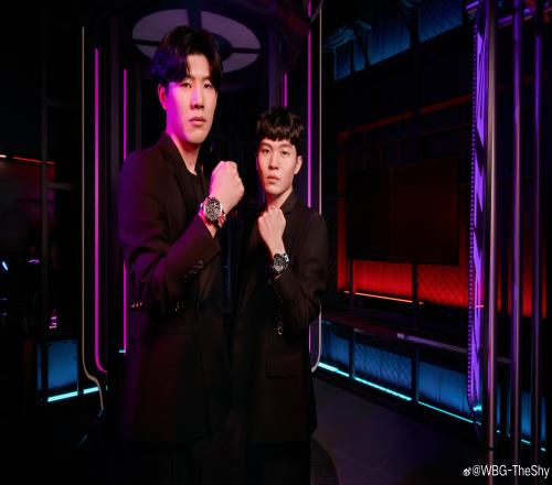 这样的Shy哥好帅!Theshy、Rookie代言价值64万罗杰杜彼腕表