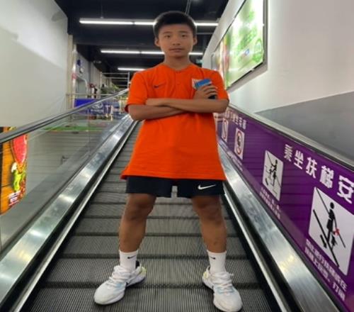 遭质疑年龄造假国少球员王一父亲：不知道的事就别乱喷了