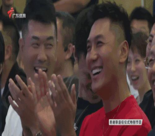 没啥感情易建联深情感谢队友:张博感谢你的到来