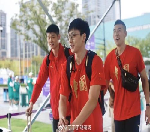 丁晓晴:亚运小组赛前中国男篮与广厦还将进行一场教学赛