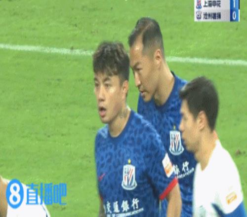 再下一城!沧州禁区内犯规,阿马杜点射破门,申花20沧州